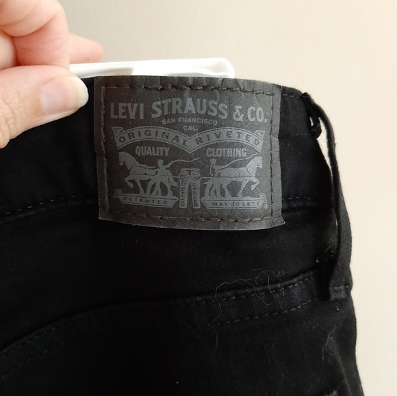 ~DONATED~ Levi's high rise bootcut pant - Picture 5 of 6